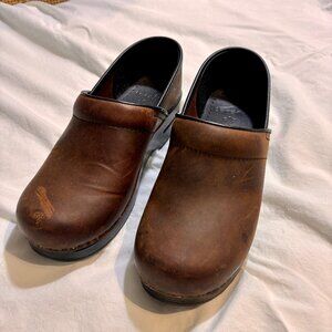 Dansko Professional Brown Clogs 38